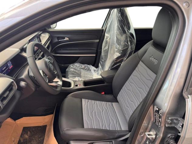 Jeep Avenger 4xe Hybrid 1.2 MHEV 4xe Upland #ultima - Foto 8