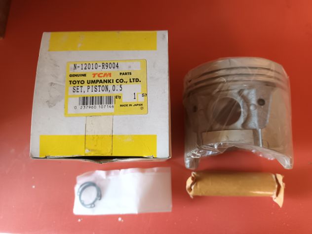NISSAN Engine H20 - PISTON Set Over Size 0.50 code 12010-R9004