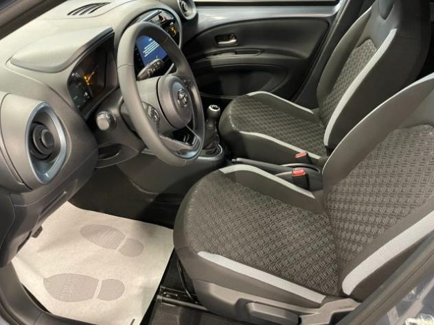TOYOTA Aygo X 1.0 VVT-i 72 CV Teamplayer KM0 MY25 rif. 23976479 - Foto 4