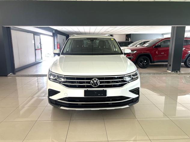 Volkswagen Tiguan 2.0 TDI 150CV Elegance DSG 4MOTION - Foto 2