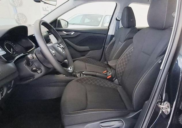 SKODA Kamiq 1.0 TSI 110 CV DSG Ambition - Foto 5