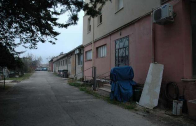 Immobile in asta di 725 m² con più di 5 locali in vendita a Campello sul Clitunno - Foto 10