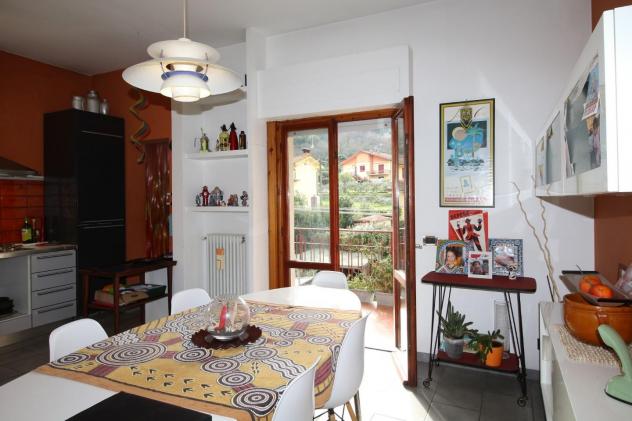 Appartamento in vendita a Santa Maria Del Giudice - Lucca 139 mq Rif: 1409846