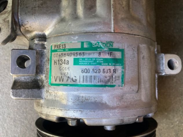 Compressore climatizzatore Volkswagen Polo 1.4 16v del 2006 (6Q0820803R) - Foto 5