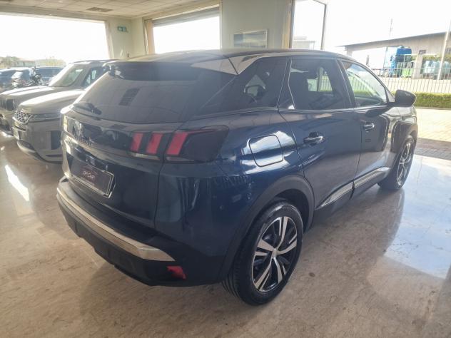 Peugeot 3008 1.5 HDi 130cv Allure 2023 - Foto 3
