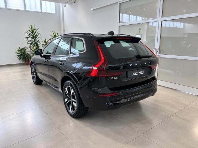 Volvo XC60 B5 AWD automatico Core - Offerta Autocarro con 3 Anni di Garanzia - Iva Esclusa - Foto 4