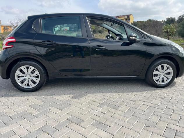 Peugeot 208 1.4hdi O-C-C-A-S-I-O-N-E 2013 - Foto 9