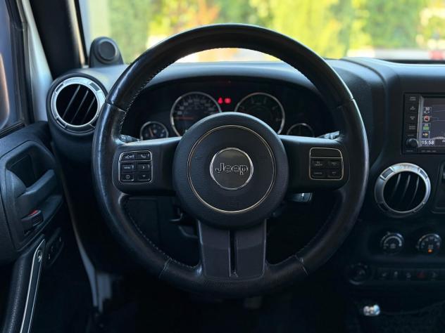 Jeep Wrangler Unlimited 2.8 CRD DPF Sahara Auto - Foto 10