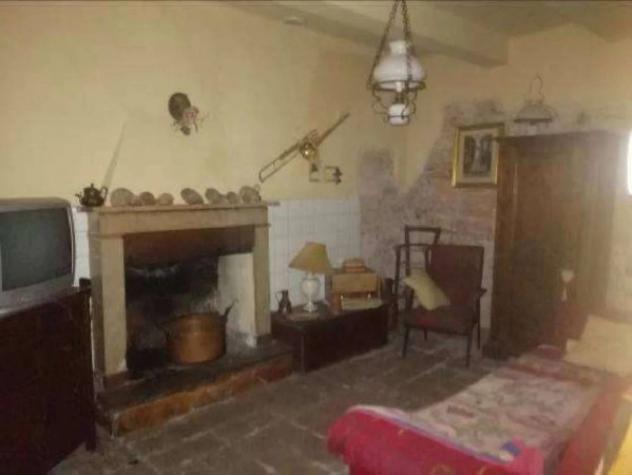 Immobile in asta di 129 m² con più di 5 locali in vendita a Acqualagna - Foto 2
