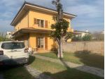 Villetta bifamiliare in vendita a Marina di Carrara - Carrara 200 mq  Rif:  &hellip;