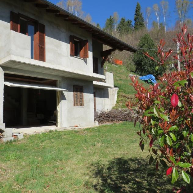 Miazzina - ZONA SASSO DI PALA VENDESI VILLA CON GIARDINO PRIVATO - Foto 2