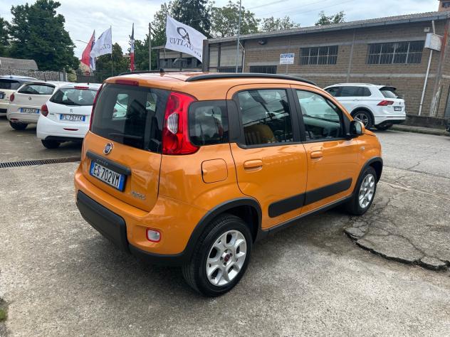 Fiat Panda 0.9 TwinAir Turbo Natural Power Trekking - Foto 5