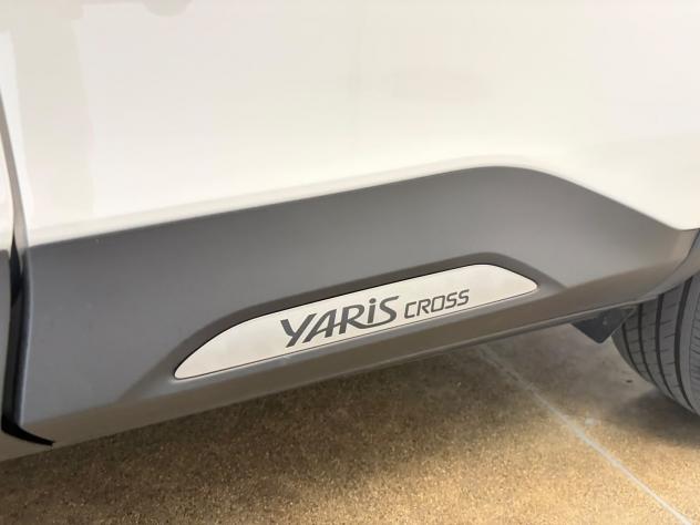 Toyota Yaris Cross 1.5H (116 CV) E-CVT GR Sport - Foto 7