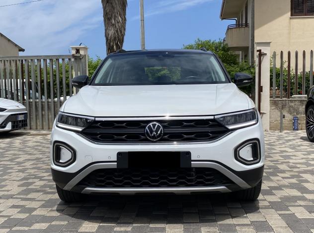 Volkswagen T-Roc Life 1.0 TSI 110 CV - Foto 2
