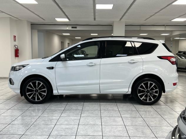 Ford Kuga 1.5 TDCi 120CV 2WD ST-Line Business - Foto 10