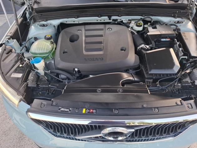 VOLVO XC40 2.0 D3 150 CV MOMENTUN GEARTRONIC - Foto 7
