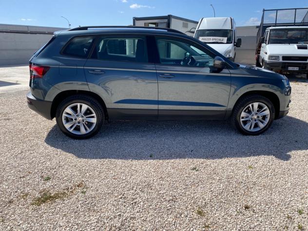 Skoda Karoq 1.6 TDI SCR DSG Ambition IVA ESPOSTA UNICO PROPIETARIO TAGLIANDI UFFICIALI SKODA - Foto 2