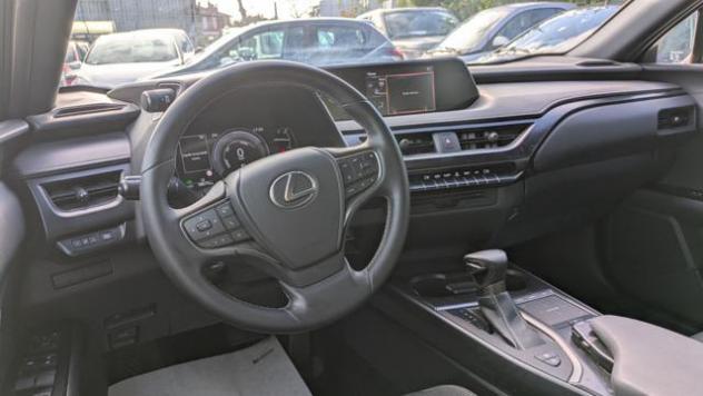 LEXUS UX 250h EXECUTIVE 2WD CVT 2.0H 184cv(152cv) rif. 24097787 - Foto 6