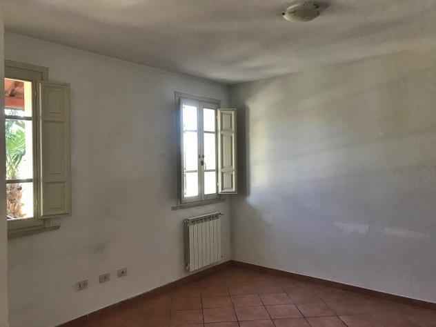 APPARTAMENTO INDIPENDENTE di 4 vani e di 118 mq (MASSAROSA) rif. 621 - Foto 8