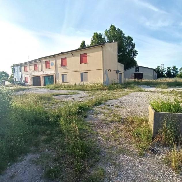 Palazzo / Stabile in vendita a Rovigo