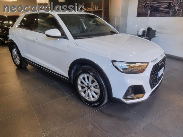 AUDI A1 allstreet 30 TFSI Identity Contrast rif. 24203223 - Foto 3