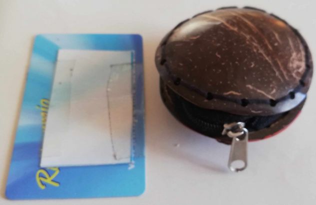 Portamonete fatto e dipinto a mano con materiale naturale di recupero - Foto 3