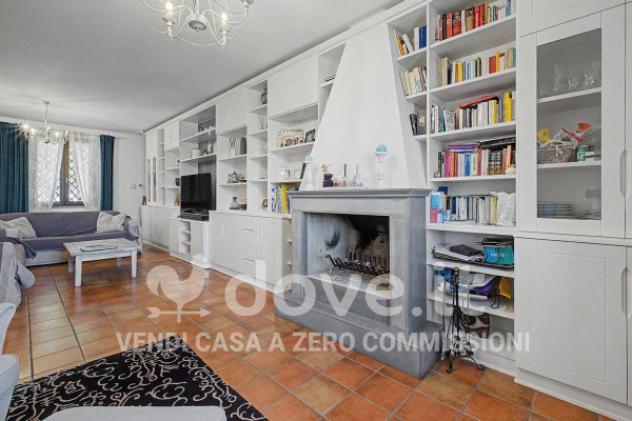 Villa di 210 m² con più di 5 locali e box auto in vendita a Ciampino - Foto 3