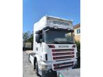 Trattore stradale con ralla per semirimorchi