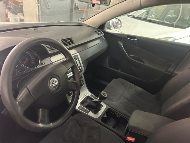 Volkswagen Passat 1.9 TDI/105CV Var. Comfortline adatta a neopatentati - Foto 5