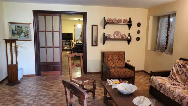 SANTADI (SU) CASA SEMINDIPENDENTE CENTRO 450mq 3 PIANI+GIARDINO CORTILE RIPOSTIG - Foto 6