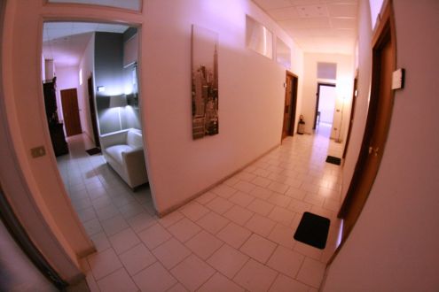 Stanza ufficio residence studio euro 250 incl.cond. posti auto - Foto 4