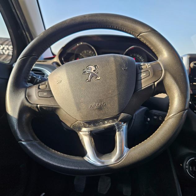 Peugeot 208 UNIPRO NEOPATENTATI PREZZO REALE E FINALE - Foto 6