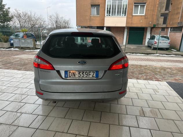 Ford Mondeo SW 2.0 TDCi 130 CV aut. (12 RATE) - Foto 8