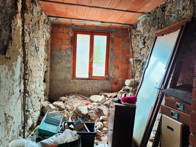 PI23 A Bajardo casa nel centro storico da ristrutturare - Foto 6