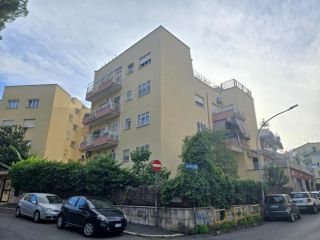 Trilocale in affitto a Roma