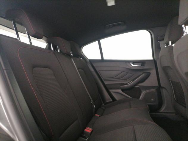 Ford Focus 1.0 ecoboost h ST-Line Style 125cv - Foto 8
