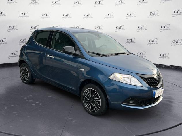 Lancia Ypsilon 1.0 FireFly 70cv Hybrid Platino - Foto 3