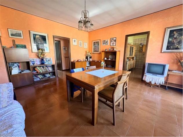 V005550 - APPARTAMENTO TRILOCALE CON DUE BAGNI E GARAGE IN ZONA MADONNA DEL POPOLO A VILLAFRANCA - Foto 16