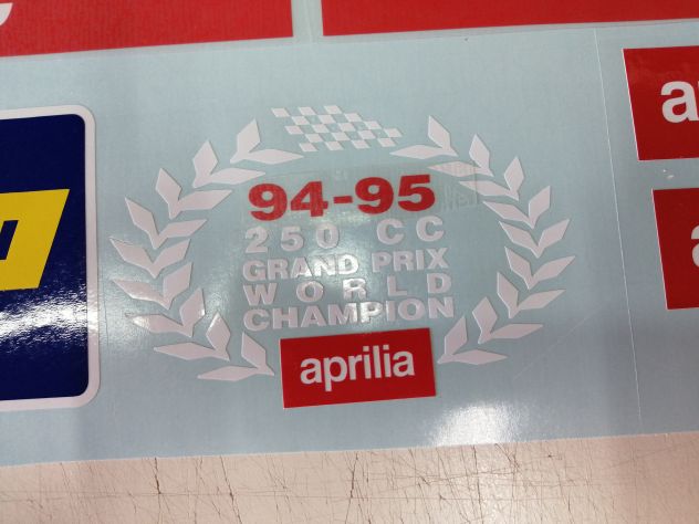 ADESIVI CHESTERFIELD APRILIA Replica 250 - Max Biaggi - Foto 4