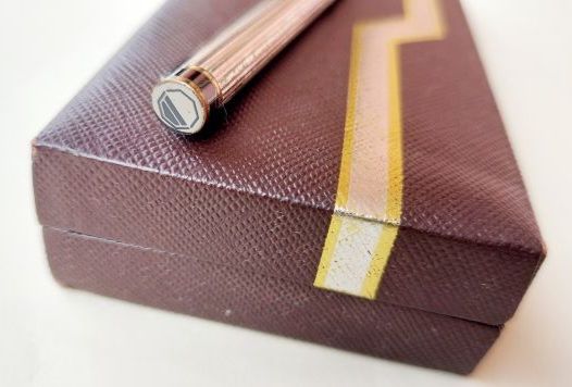 Splendida penna biro vintage John Sterling, corpo finemente cesellato in argento - Foto 3