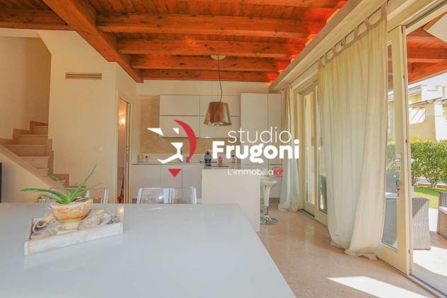 VS003 - SPLENDIDA VILLA CON GIARDINO PRIVATO A 400 M DALLE SPIAGGIE - Foto 6