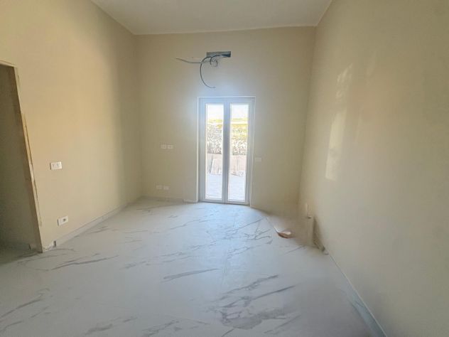 Fidene ampio bilocale con cortile privato - Foto 6