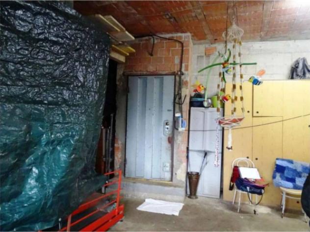 Immobile in asta di 235 m², box auto in vendita a Vezzi Portio - Foto 13