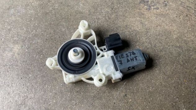 Motorino alzacristallo anteriore SX Ford Fiesta 7 del 2020 (A75654-111)