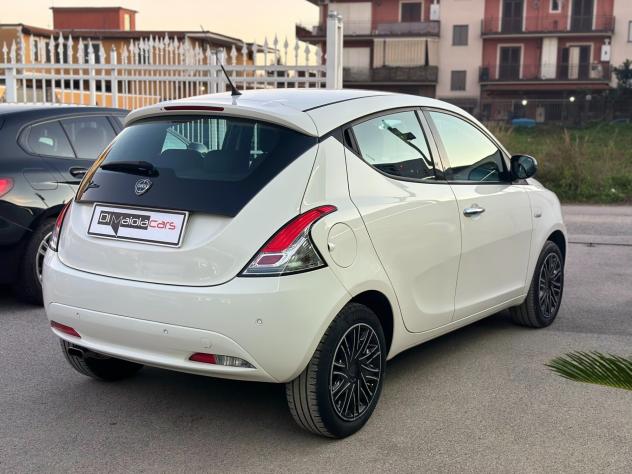 Lancia Ypsilon 1.2 69 CV 5 porte Gold '19 - Foto 7