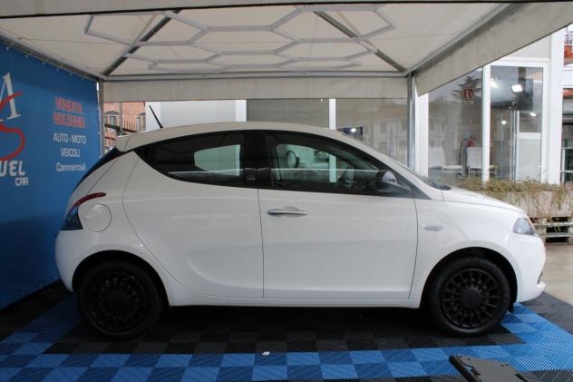 Lancia Ypsilon 1.0 FireFly 5 porte S&S Hybrid Ecochic Silver - Foto 3