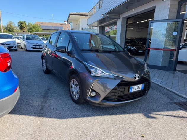 Toyota Yaris 1.0 Benzina Neopatentati - Foto 3