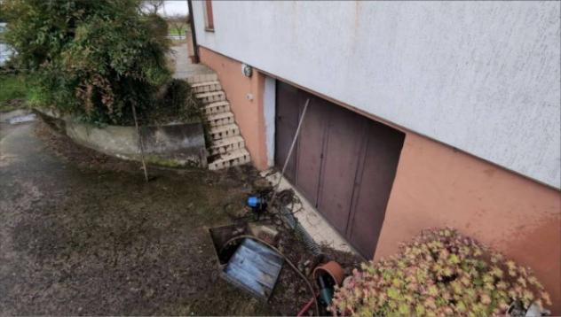 Immobile in asta di 155 m² con più di 5 locali e box auto in vendita a Campodoro - Foto 4