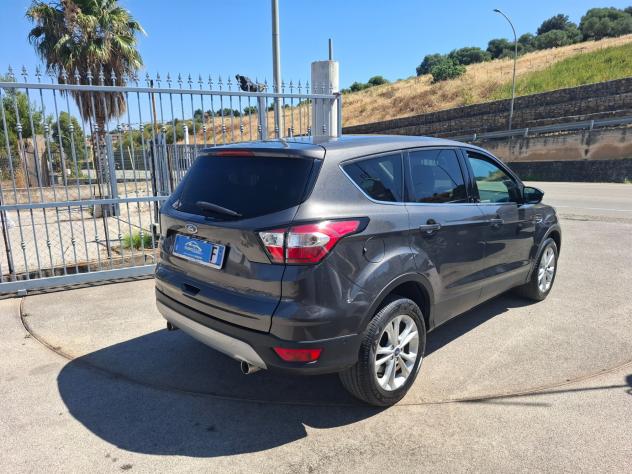 Ford Kuga 1.5 TDCI 120CV titanium anno 2019 - Foto 3