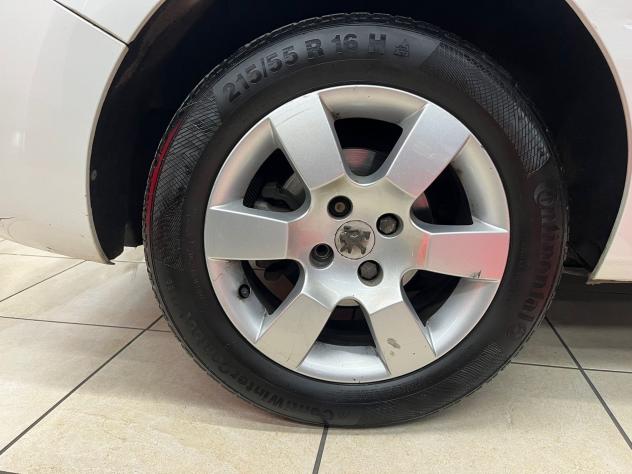 Peugeot 5008 1.6 HDi 112CV Premium 7 POSTI - Foto 10